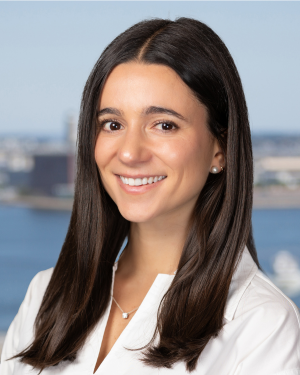 Headshot of Melanie Warren