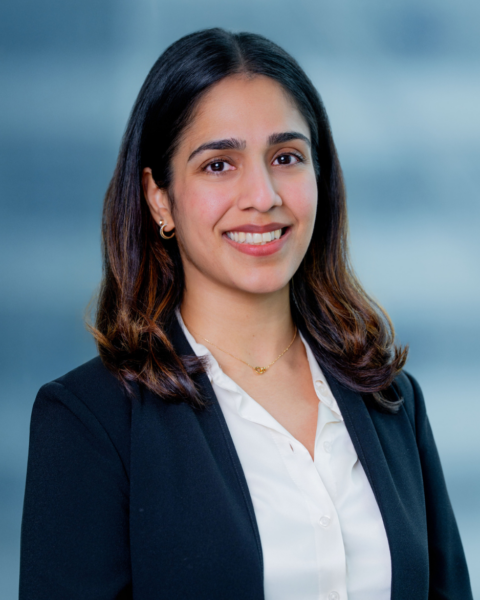 Headshot of Hanna Safdar